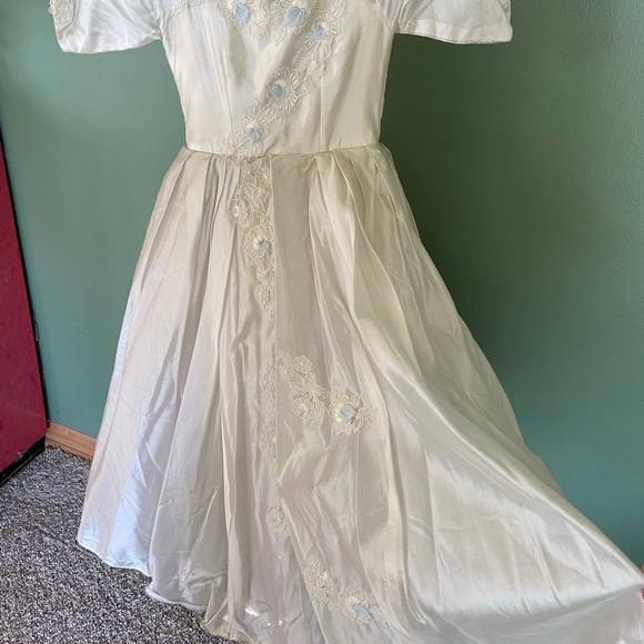 Vintage Party Dress 1950's White Communion Flower Girl Blue Floral Cottage Core - Picture 10 of 15